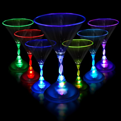 VERRE A MARTINI LUMINEUX MULTICOLOR EN PLASTIQUE -3 BATTERIES AG13 INCLUSES & REMPLAÇABLES